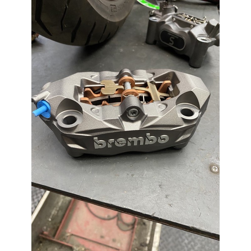 Brembo 939 AK550卡鉗 輻射卡鉗 全新現貨 左卡右卡都有貨