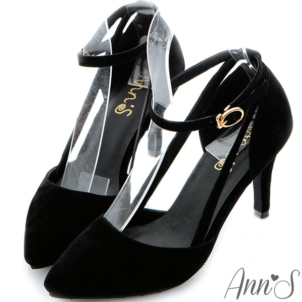 Ann’S氣質雙側帶簍空繫踝尖頭跟鞋-黑