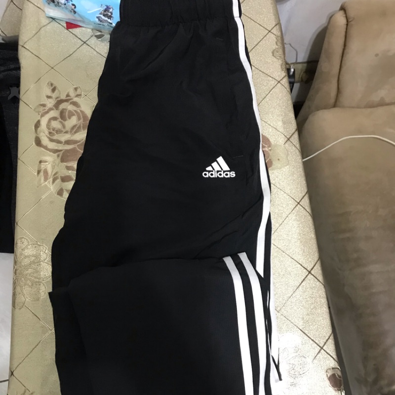 Adidas S88115 運動長褲風衣材質8成新| 蝦皮購物