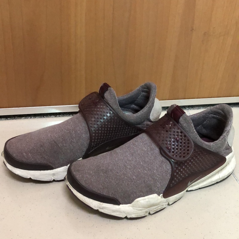 Nike Sockdart酒紅色