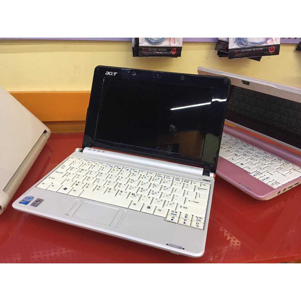 Acer Aspire one ZG5 10inch win7