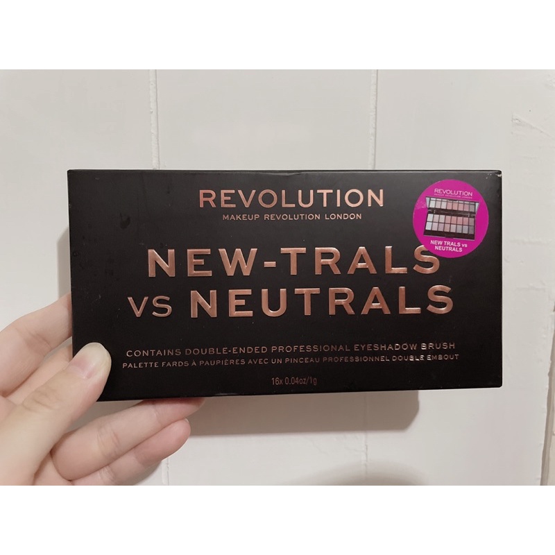 🌺JJH吉哩叩小市集🌺 英國 Makeup revolution New-trals &amp; Neutrals 眼影盤 倫敦