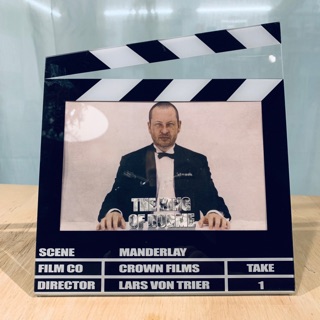 丹麥名導Lars Von Trier拉斯馮提爾2005電影《命運變奏曲Manderlay》導演板紀念品