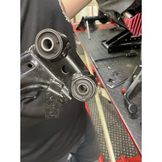 [XMAX300 XMAX]引擎吊架 xmax 襯套 副車架 底盤 車身穩定 軟中帶硬 舒適穩定 車臺吊架襯套 襯套