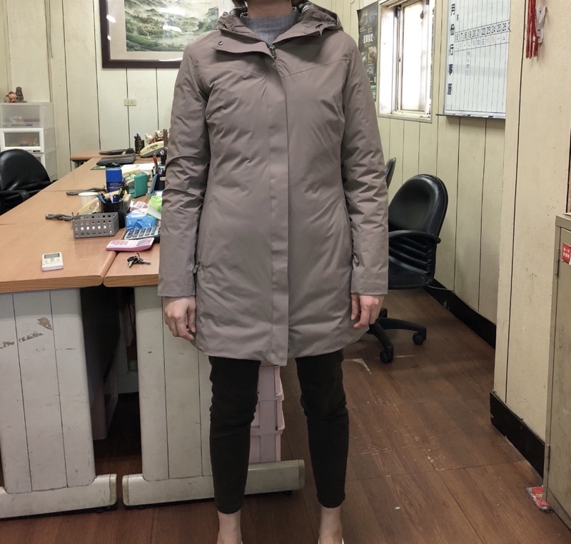 二手現貨美國32 Degrees Heat 32度卡其色女款m號羽絨外套修身大衣請先看商品描述24h出貨 蝦皮購物