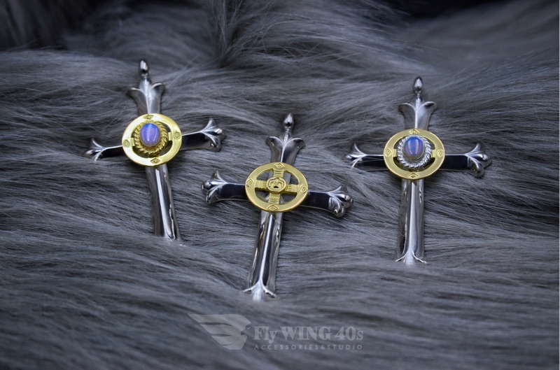 Fly Wing40s】Taro Washimi 鷲見太郎金輪金繩Opal十字架| 蝦皮購物 Fly Wing40s】Taro Washimi 鷲見太郎金輪金繩Opal十字架| 蝦皮購物