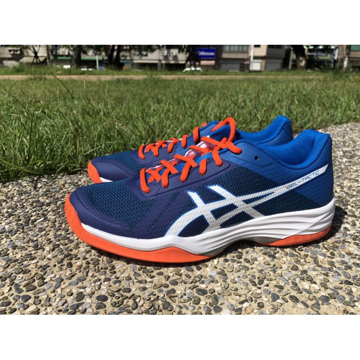 asics b702n