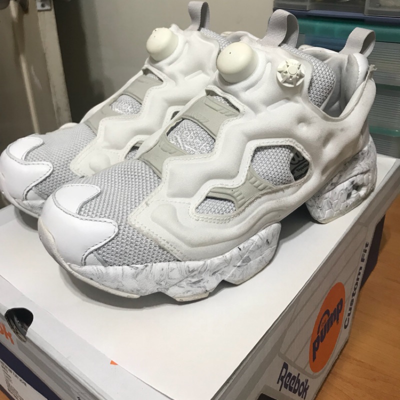 reebok  pump  白  大理石紋  24.5號  二手  禮物