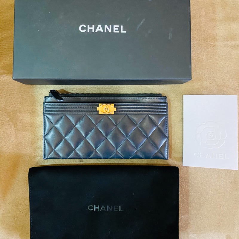 Chanel Boy 扁長夾黑色菱格紋羊皮金釦有購證 已售出 蝦皮購物