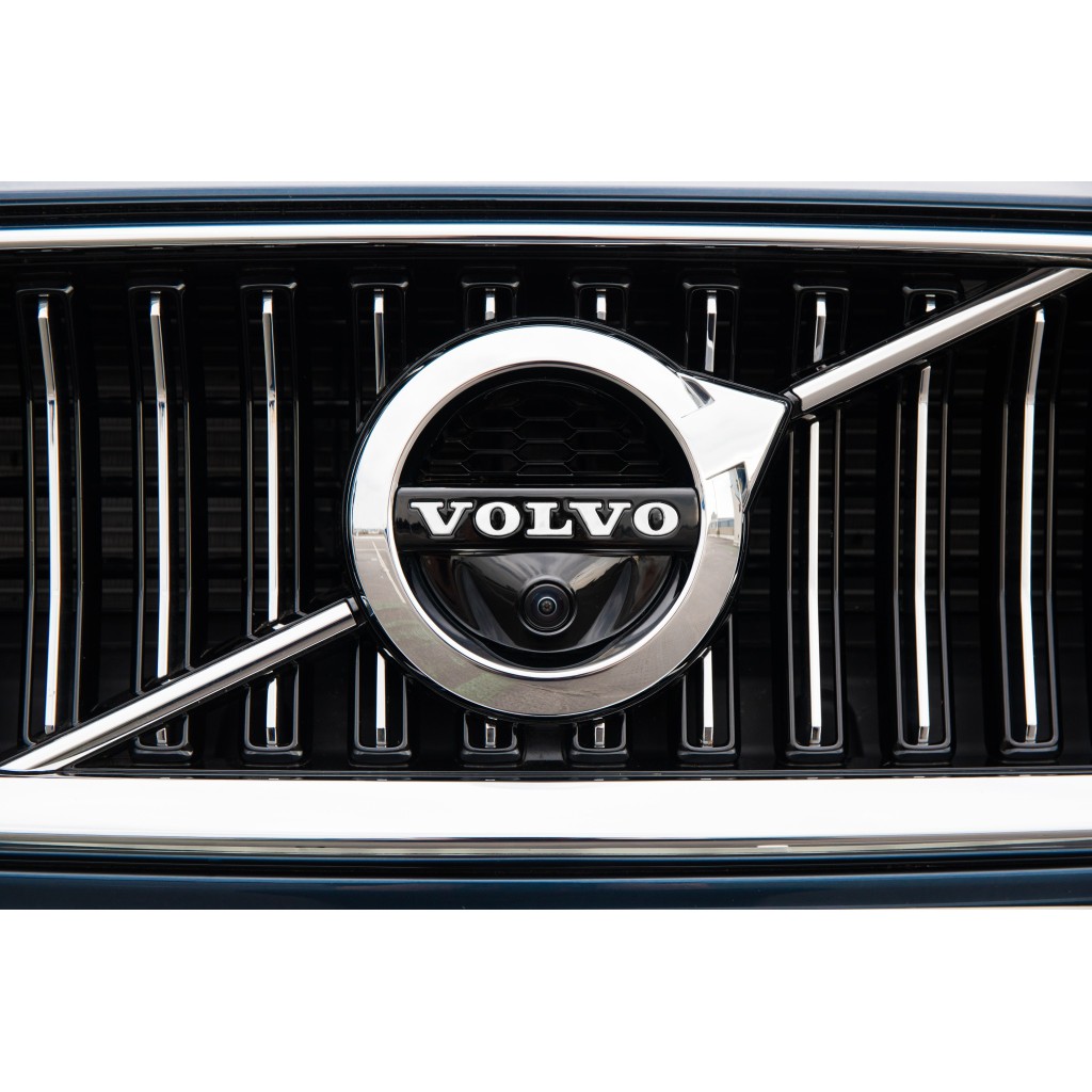VOLVO S60頂級Inscription鍍鉻水箱護罩 義大利製造 非中國貨 2019以後