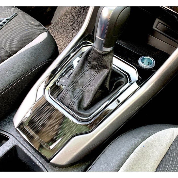 ~歐力斯~福斯 VW 21-22年 T-ROC TROC 排檔框 排檔裝飾框 中控面板 排檔座飾板 黑鈦拉絲 2片裝