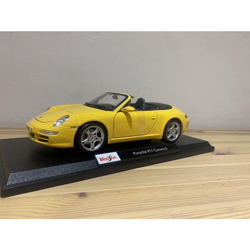 1/18  Maisto Porsche 911 Carrera S 敞篷 997