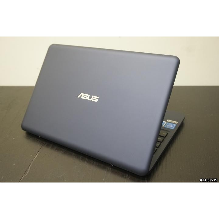 ASUS E200HA 11吋 x5-Z8300/32G/2G/Win10/2016年2月出廠