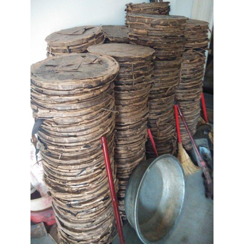 麻油粕 有機肥料花果樹用 花果樹養分 一塊約4公斤重 護目鏡 蝦皮購物