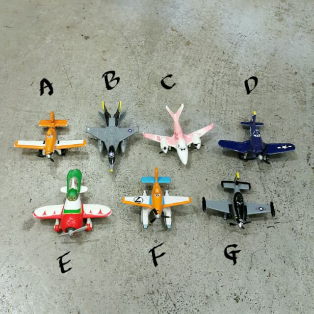 日本 迪士尼 飛機總動員 Planes 玩具 tomica  飛機 公仔