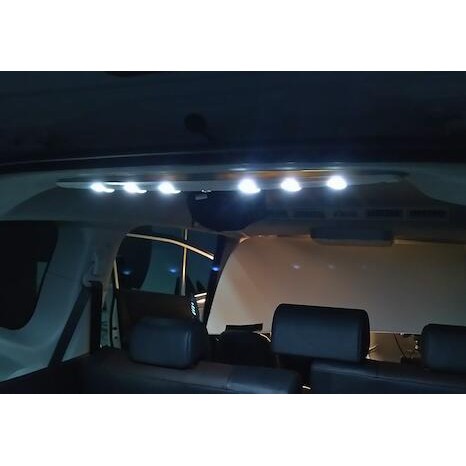 [[娜娜汽車]] 豐田 sienta 專用 後廂燈 光明燈 超亮 後箱照明頂上燈 (頂棚位置 )