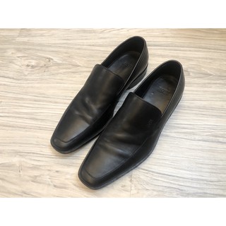 Hugo Boss 黑色小羊皮紳士皮鞋