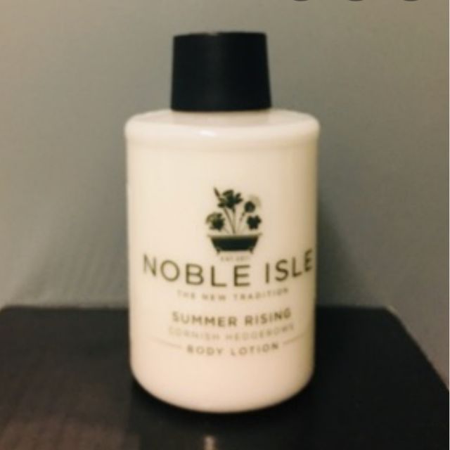 【NOBLE ISLE】茶玫瑰🌹身體乳75 ml