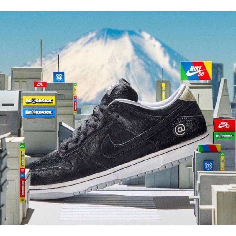 Fdof 預購medicom Toy Nike Sb Dunk Low 聯名庫柏力克熊限量黑白馬毛 蝦皮購物