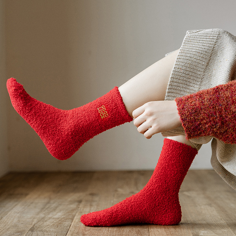 珊瑚襪子 女襪 冬季加厚居家睡眠襪 新年紅色襪 保暖地板襪 本命年刺綉襪