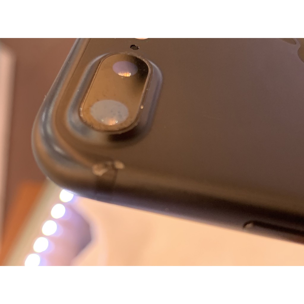 標價再打96折 Iphone7 128g 黑色台灣過保多處小傷但裡面全原未動拆解洽 蝦皮購物