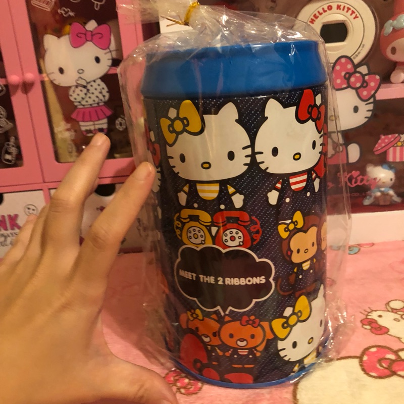 Hello kitty 鐵罐大存錢筒