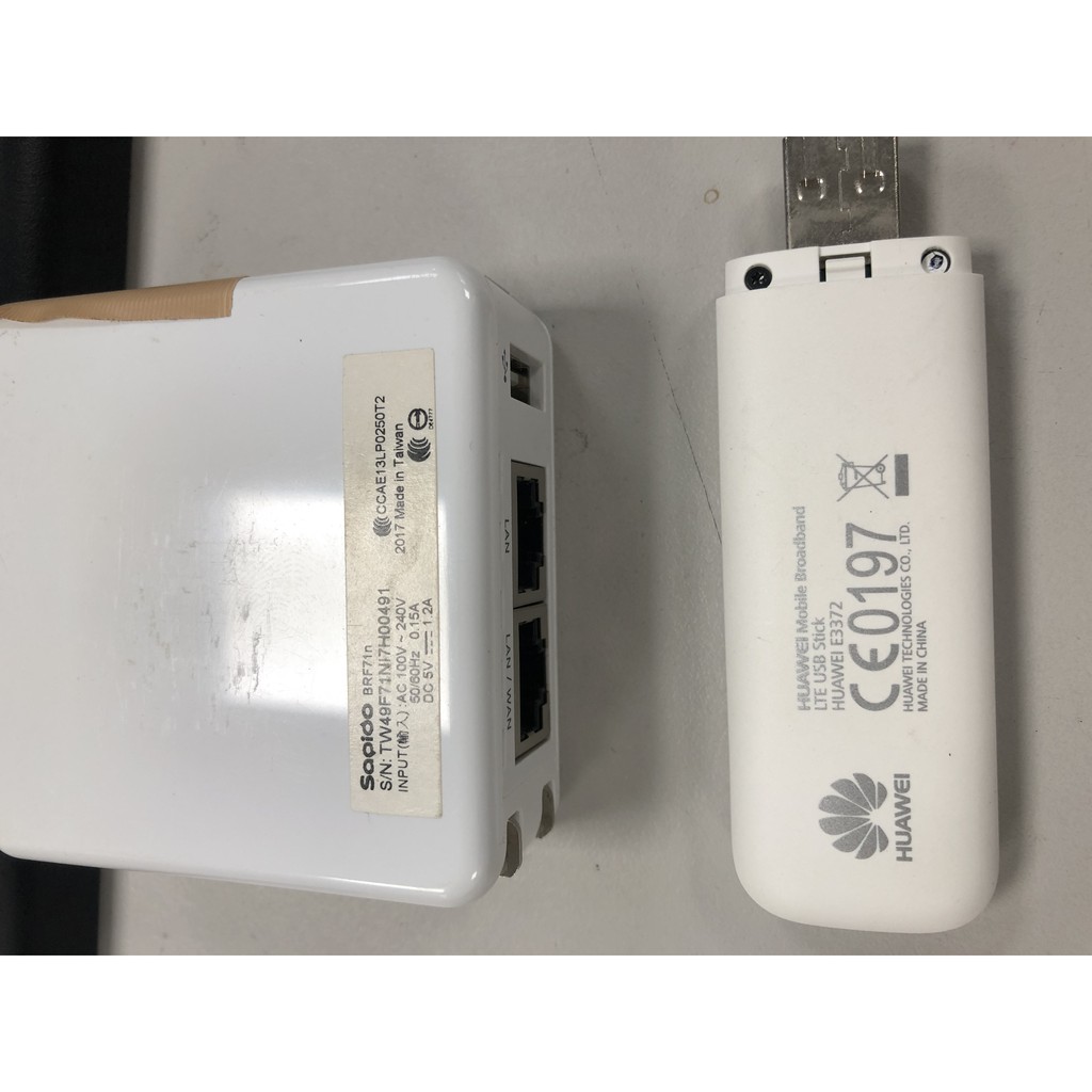 4G 網卡加分享器   華為 E337和 Sapido BRF71n 300M3G/4G內建可折式插頭無線分享器