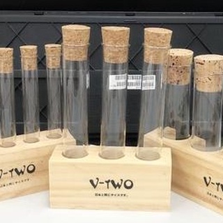 3孔木製試管架 (孔徑25mm 適用於直徑24mm試管) 玻璃試管 軟木塞 矽膠塞滿100元不含運價才能出貨)