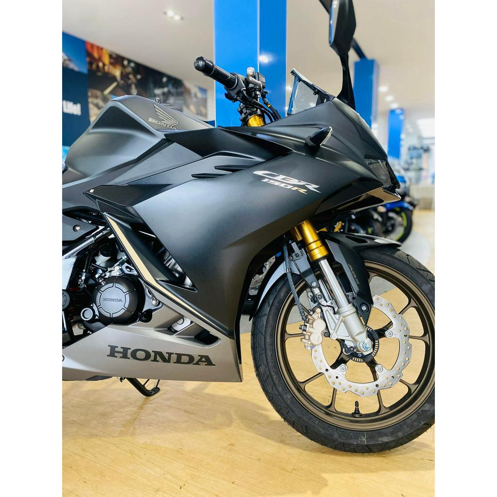 HONDA CBR150R 黑 現車在店