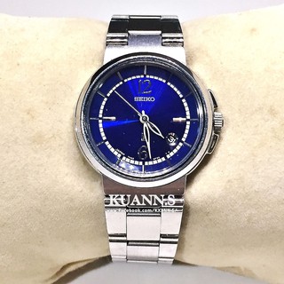 ::KUANN 於小飾::日本 SEIKO 精工 LUKIA 寶藍色 銀色 石英錶 日期 | 古董錶 復古錶 小錶 圓錶