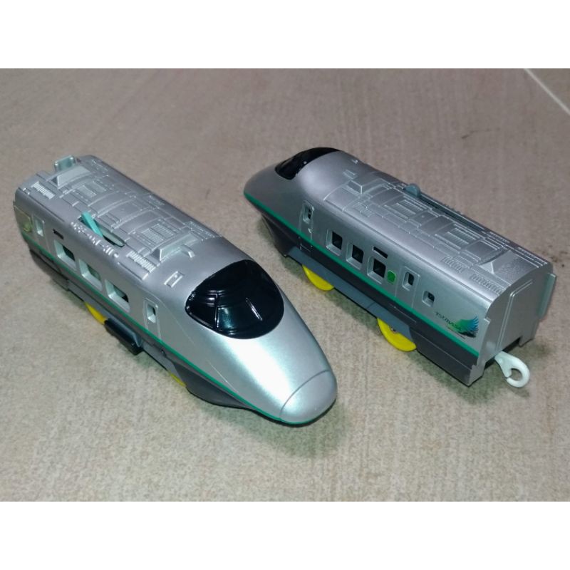 Tomy Plarail 多美火車鐵道王國新塗裝400系新幹線頭尾車廂 蝦皮購物