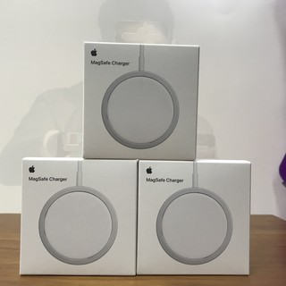 iPhone 原廠 MagSafe 15W 無線充電器 (神腦或台灣大哥大代理)