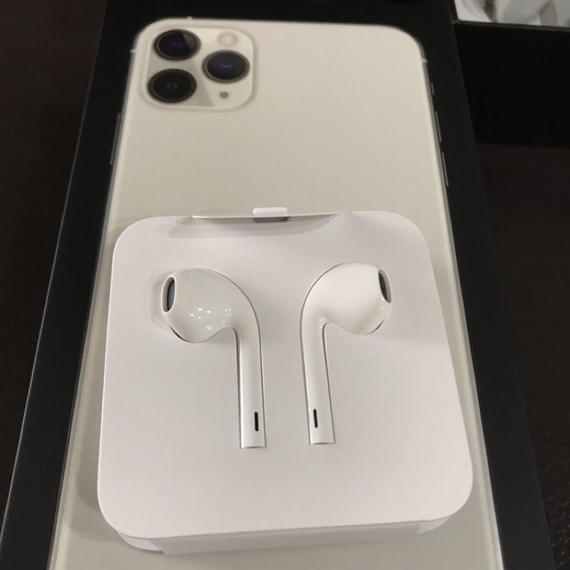 全新Apple lightening EarPods (iPhone 11 Pro Max附的耳機)