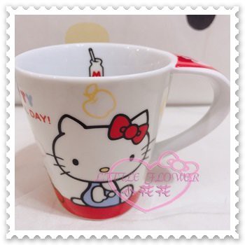 ♥小花花日本精品♥Hello Kitty 陶瓷杯馬克杯咖啡杯飲料杯茶杯水杯坐姿蝴蝶結蘋果牛奶書本 11200208