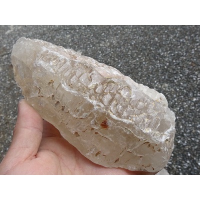 ~shalin-crystal~手握式~超完整優質巴西鱷魚骨幹水晶~1.017公斤~能量優質~低價起標!