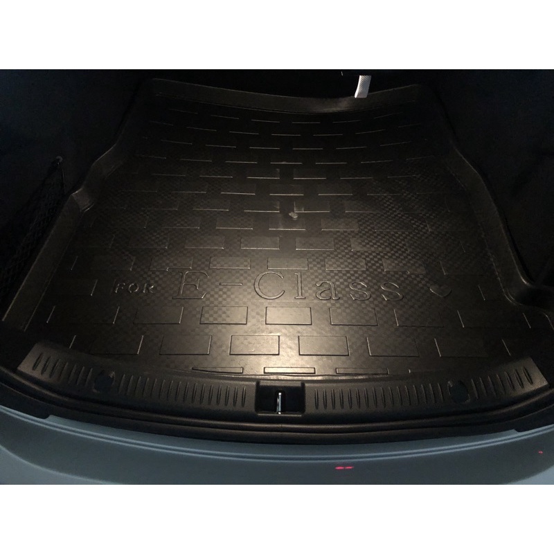Benz E-class W213 行李箱防水墊