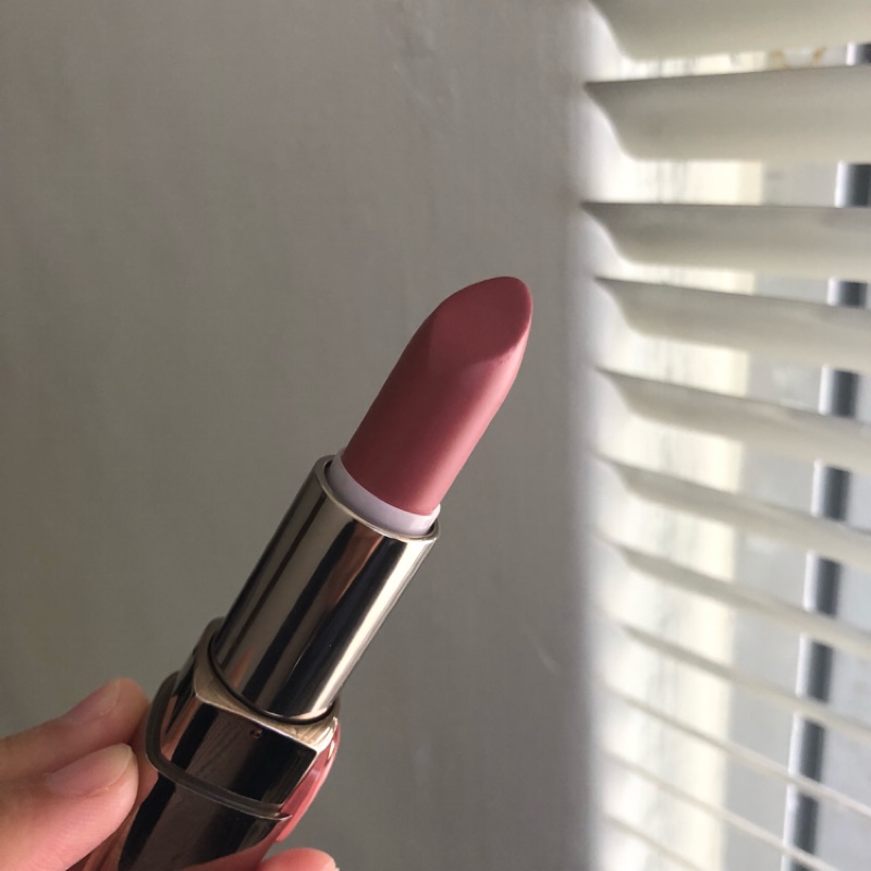 L’Oréal巴黎萊雅純色訂製唇膏232 知性裸粉