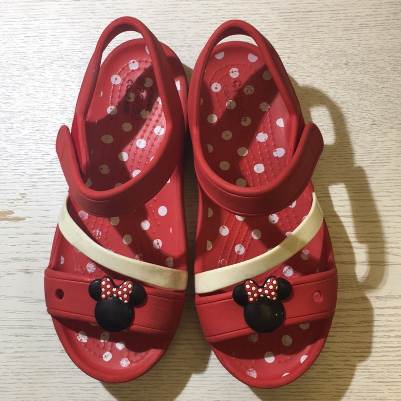 crocs j1