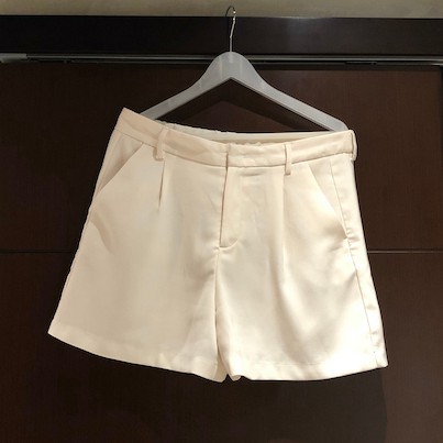 【二手】GU西裝褲版型A-LINE短褲