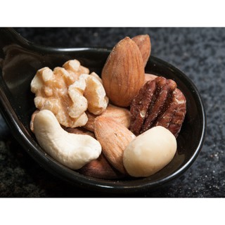 堅果類: 綜合堅果、腰果、杏仁、核桃、椰棗、開心果