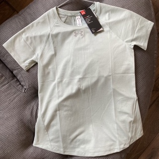 全新 under Armour 運動上衣