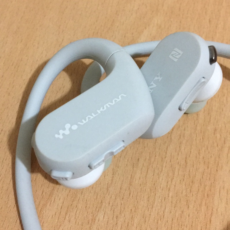 SONY NW-WS623 台灣公司貨 灰白色 防水無線隨身聽耳機
