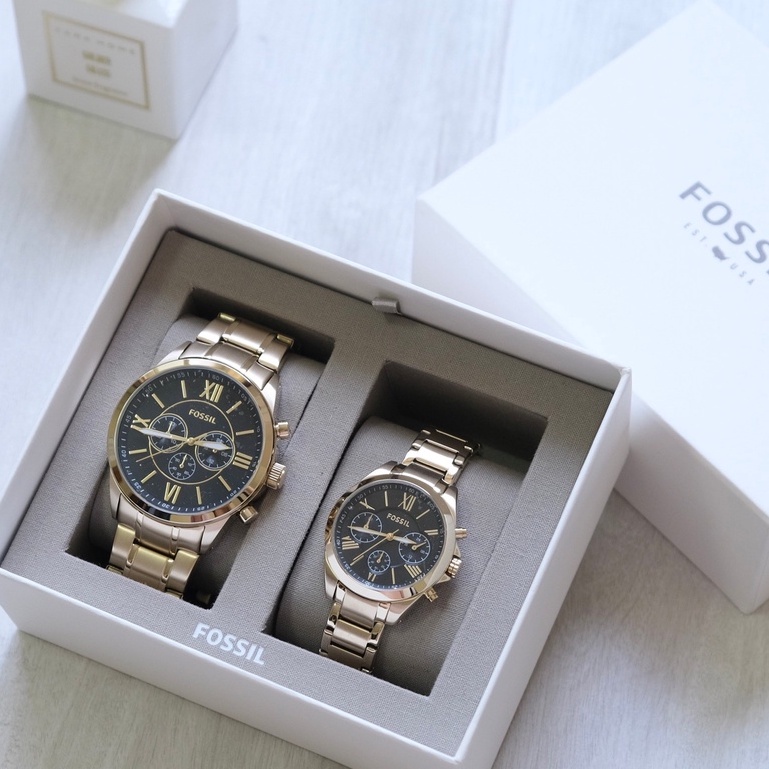 ABOUT。FOSSIL (男女對錶) 禮盒 計時 金色不鏽鋼 對錶 男錶 女錶 BQ2400SET 現貨