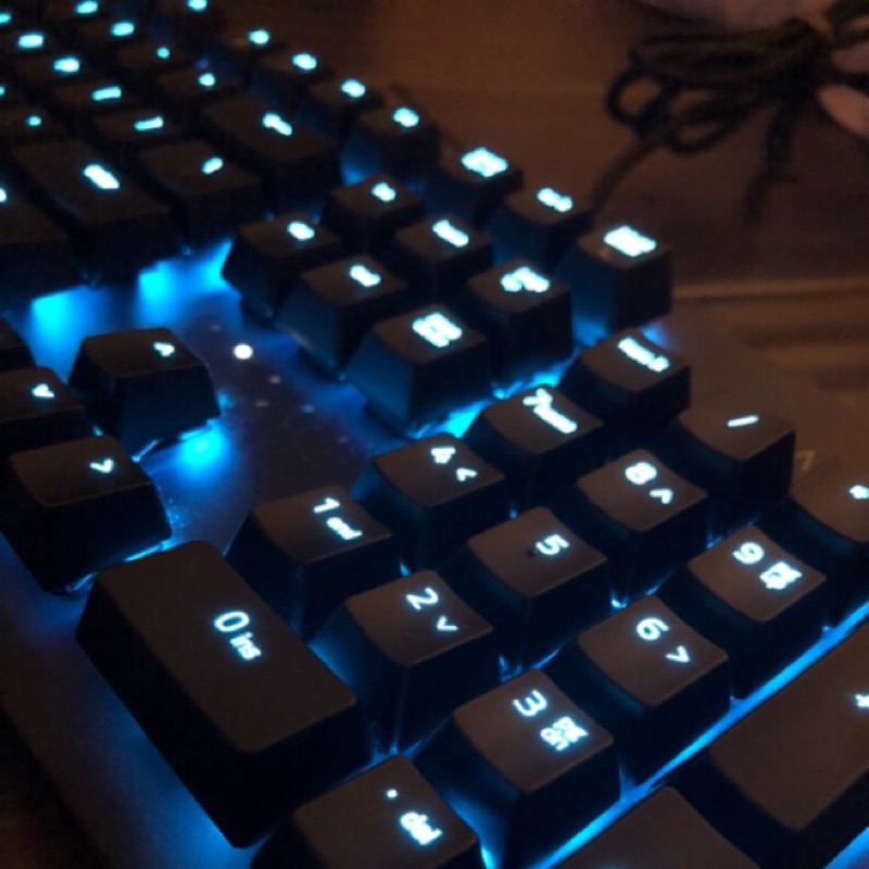 Razer 雷蛇 Huntsman 獵魂光蛛 電競鍵盤 光學紫軸 機械鍵盤(誠可議價)