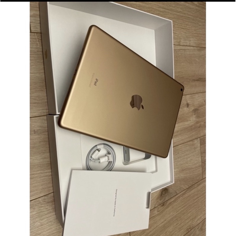 售 Apple ipad8 wifi32G金色 展示機