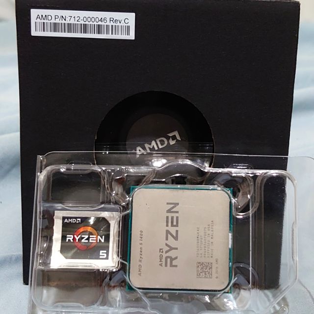 二手良品 AMD Ryzen 5 1400 ，搭配入門全新幽靈扇