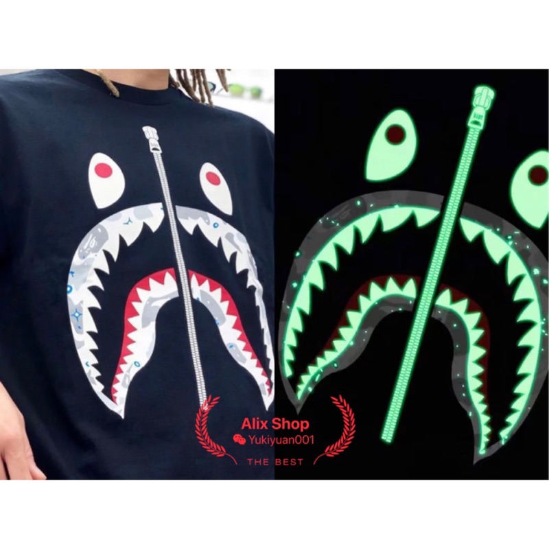 A Bathing Ape Bape  夜光 鯊魚、猿人印刷 Logo 黑色 短袖T恤、男女可穿。