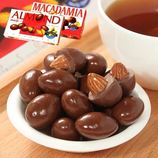 日本 Meiji 明治 ALMOND杏仁夾心巧克力 MACADAMIA夏威夷果夾心巧克力 日本巧克力 日本零食