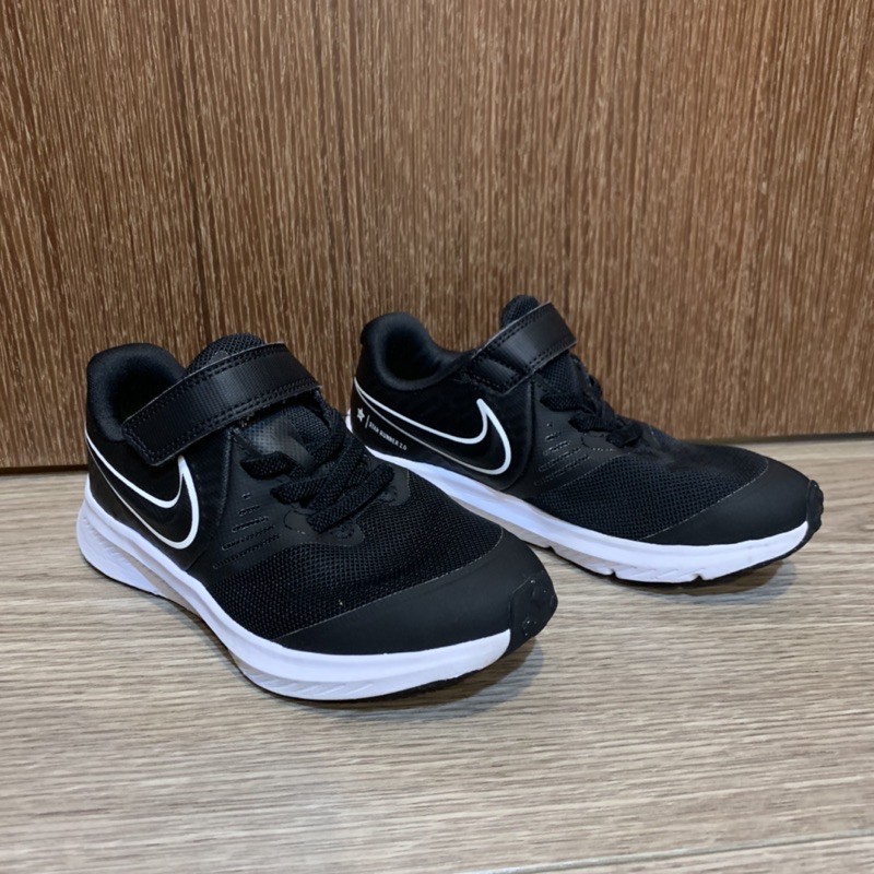 (二手。保留中）Nike童鞋 網布透氣慢跑鞋18cm