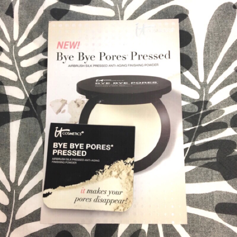 It cosmetics bye bye pores pressed 蜜粉餅